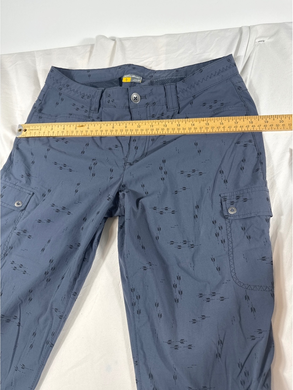 Women’s Eddie Bauer Capri Pants Size 10 - Picture 3 of 11